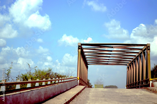 Photo of the road to the beautiful bridge