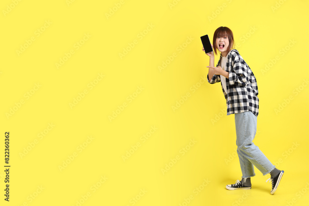 Fototapeta premium 20s Asian college student