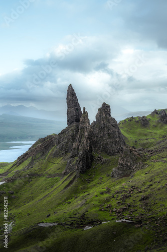 Schilderij op canvas Dark moody scottish landscape with old man of storr on a rainy day