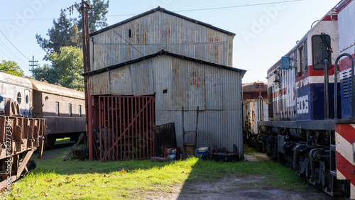 train, shed, workshop 
