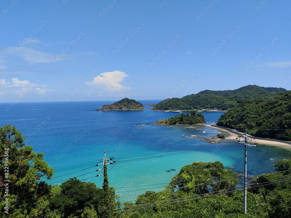 Fototapeta premium 島根県 隠岐 秘密のビーチでの夏休みの絶景
