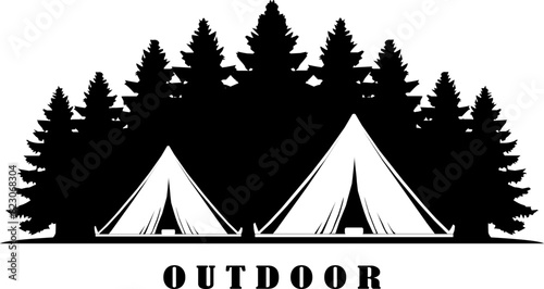 Vektor Silhouette mit Text - Outdoor in der Natur - Camping im Wald 