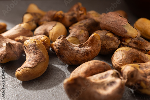 Roasted cashew nuts with shells