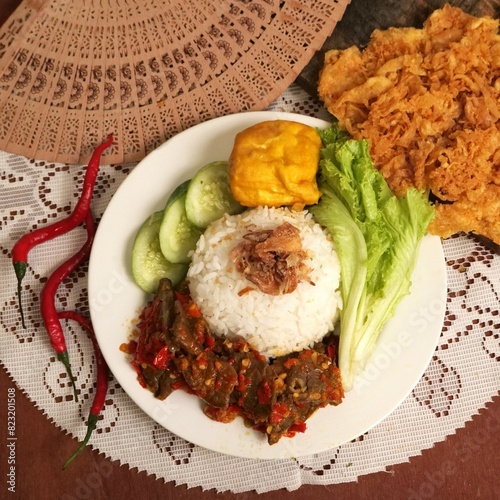 indonesia food , ayam bakar , ayam goreng