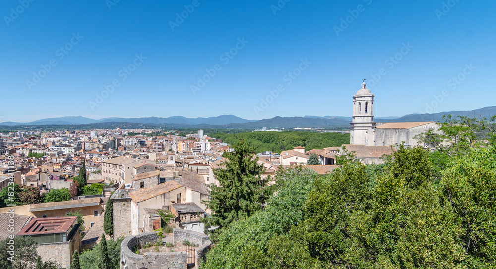Naklejka premium Cathédrale de Gérone en Catalogne, Espagne. 