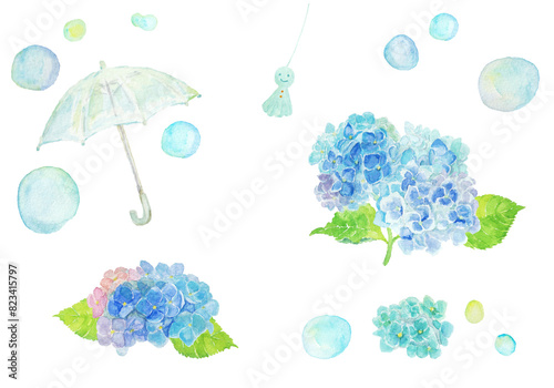 水彩絵の具で描いた6月のあじさいと傘
