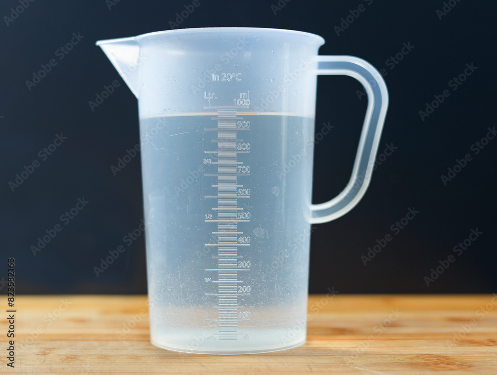 Jug of water, water, measuring cup, ml, milliliter, measuring, 100, liter, full, full jug, full