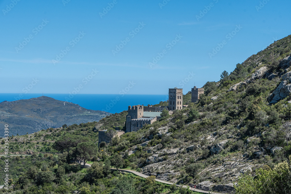 Monastère de Sant Pere de Rodes à El Port de La Selva en Catalogne, Espagne.	