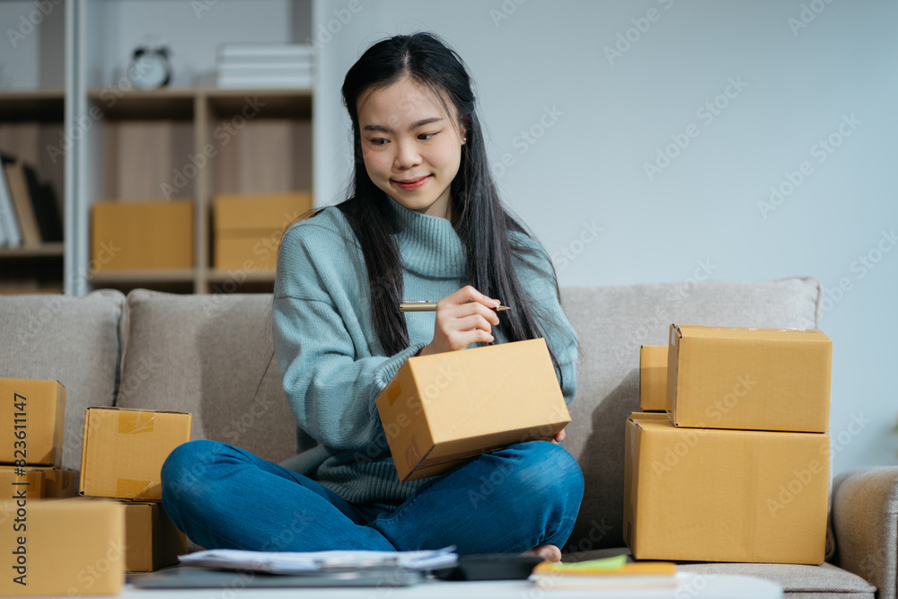 Freelance job home business, women online seller. Freelance job home business, women online seller.
