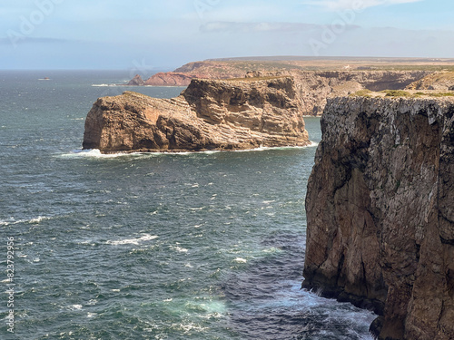 Vista de la costa del Cabo de San Vicente, sur de Portugal.  photo