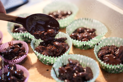 Almonds with melted dark chocolate