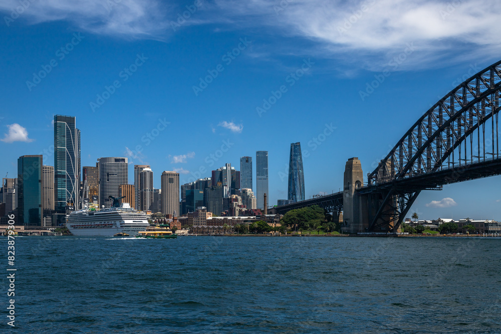 Fototapeta premium Sydney Harbour Bridge from Mattawunga