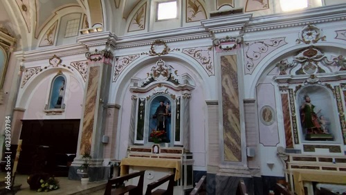 Macchiagodena - Altari di destra nella Chiesa di Sant'Antonio di Padova photo