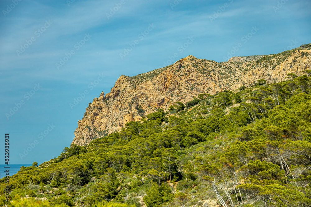 Kleine, aber feine Wanderung auf den Küstenweg Pass D'en Grau in der Küstenstadt Sant Elm im Süden der Balleareninsel Mallorca - Spanien Kleine, aber feine Wanderung auf den Küstenweg Pass D'en Grau in der Küstenstadt Sant Elm im Süden der Balleareninsel Mallorca - Spanien
