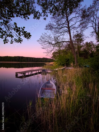 Obraz na płótnie Warmia - Mazury. Jezioro wieczorową porą. w salonie