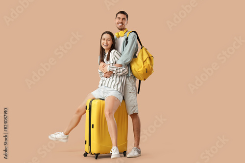 Beautiful young happy coupl...