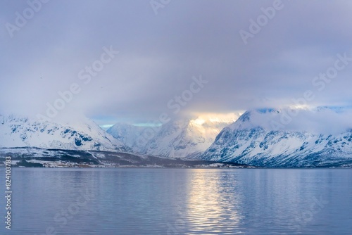 Wallpaper Mural ibxczo10569481.jpg Torontodigital.ca