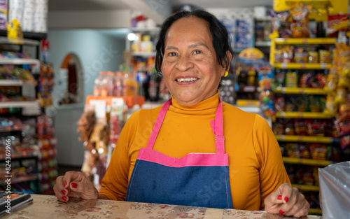 Elderly Mexican woman attending a grocery store