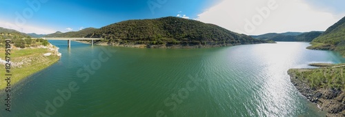 Panorama du lac de l'Agly photo