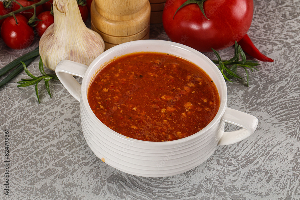 Hot tomato soup with diced chicken Hot tomato soup with diced chicken