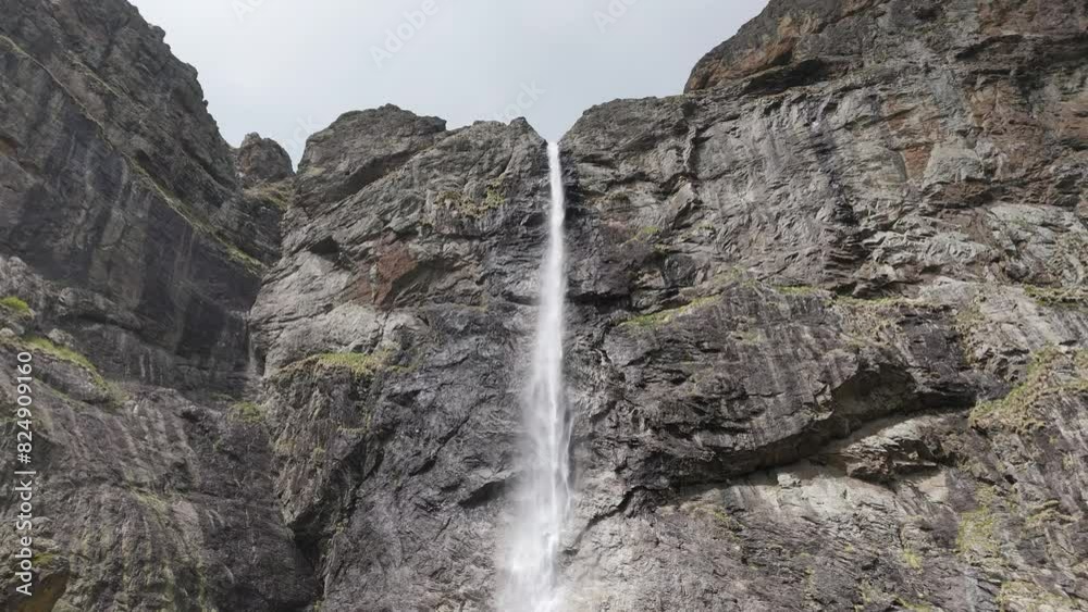 Discover Raysko Praskalo Waterfall - the highest in the Balkans! Enjoy stunning nature and breathtaking views. Discover Raysko Praskalo Waterfall - the highest in the Balkans! Enjoy stunning nature and breathtaking views.