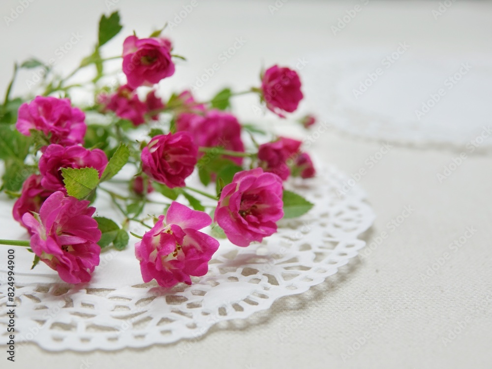 Naklejka premium cake decorated with flowers