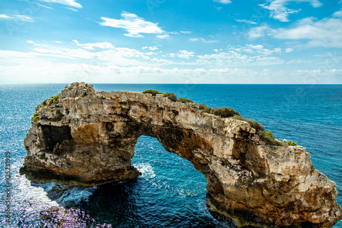 Kleine, aber feine Wanderung zum Felsentor Es Pontàs und der Küstenstadt Santanyí im Süden der Balleareninsel Mallorca - Spanien