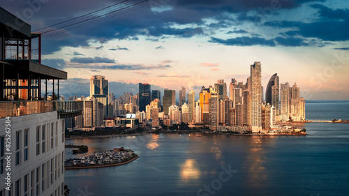 Fototapeta Naklejka Na Ścianę i Meble -  Panama City modern skyline and ocean