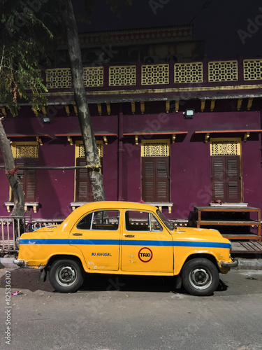 Yellow taxi, Kolkata