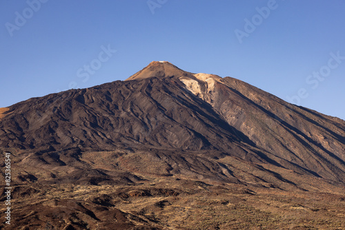 Mount Tiede volcano photo