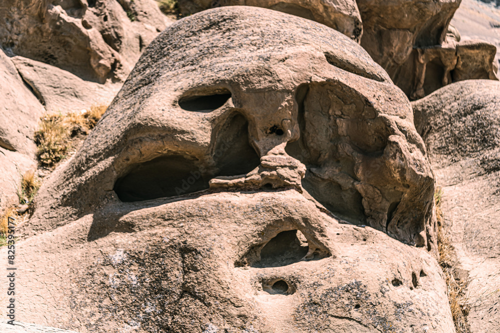 Obraz premium Scenic view of Vardij Stone Frog Village, Iran