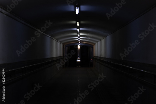 tunnel  photo