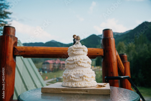 wedding cake photo