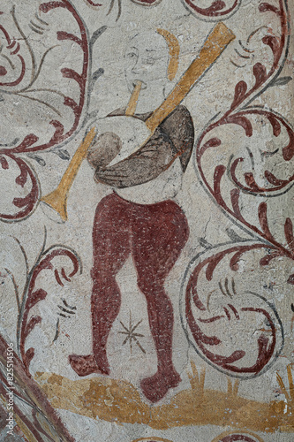 Obraz na płótnie playing the bagpipes on a 500 year old fresco w salonie
