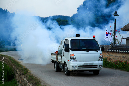 View of the disease prevention truck in the rural area © 안구정화