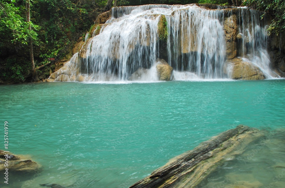 Fototapeta premium タイのエラワン国立公園