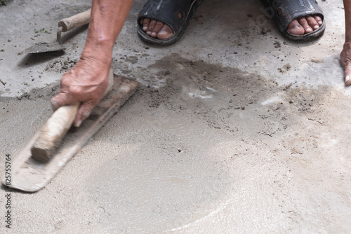 concrete mix It is the introduction of cement, stone, sand and water, as well as added chemicals and other mixed materials. Mix and mix together in the specified