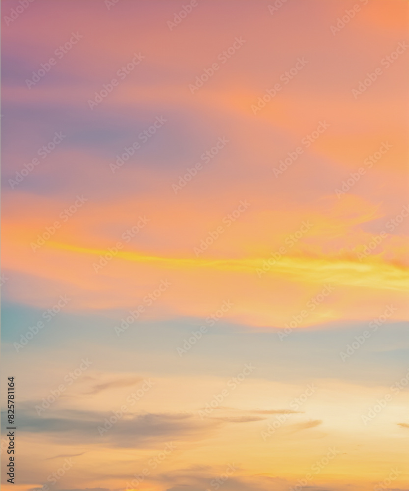 Obraz premium Colorful cloudy sky at sunset. Gradient color. Sky texture, abstract nature background