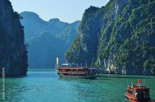 ベトナム世界遺産・ハロン湾 photo