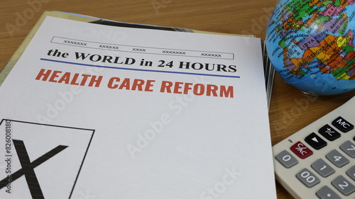 Notizie sulla riforma sanitaria su un finto giornale photo