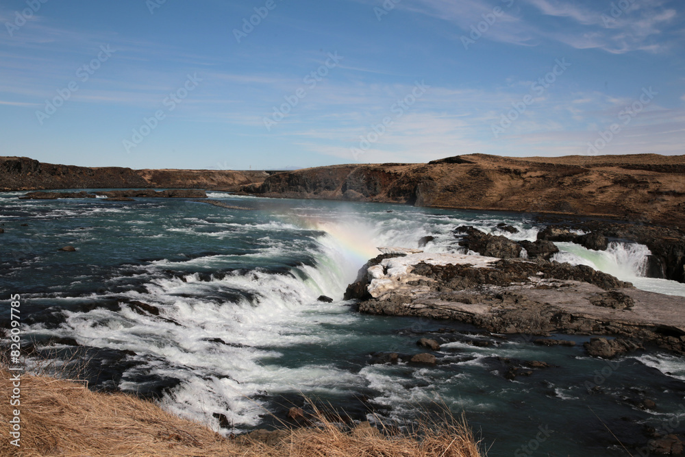 Landschaftsbild auf Island, Wasserfall am Urridafoss Landschaftsbild auf Island, Wasserfall am Urridafoss