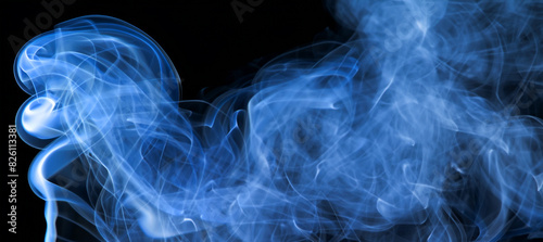 黒い背景に青い煙 photo