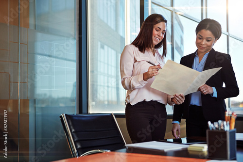 Konstfotografi Meeting, corporate and business women with documents for planning, discussion and consulting