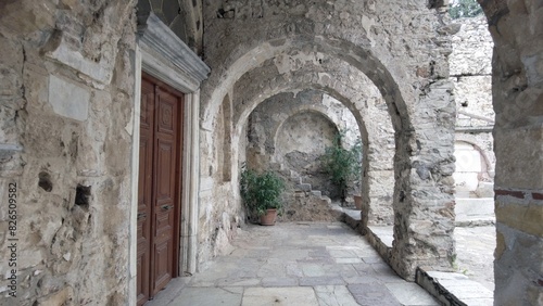 Obraz na płótnie Mystras or Mistras, also known in the Chronicle of the Morea as Myzethras or Myzithras, is a fortified town and a former municipality in Laconia, Peloponnese, Greece. Ruines Bizantine w salonie