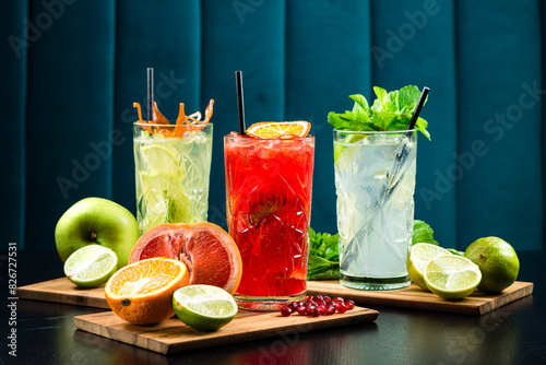Obraz na płótnie Summer healthy cocktails, set of various citrus lemonades or mojitos, with lime lemon orange grapefruit, diet detox beverages w salonie
