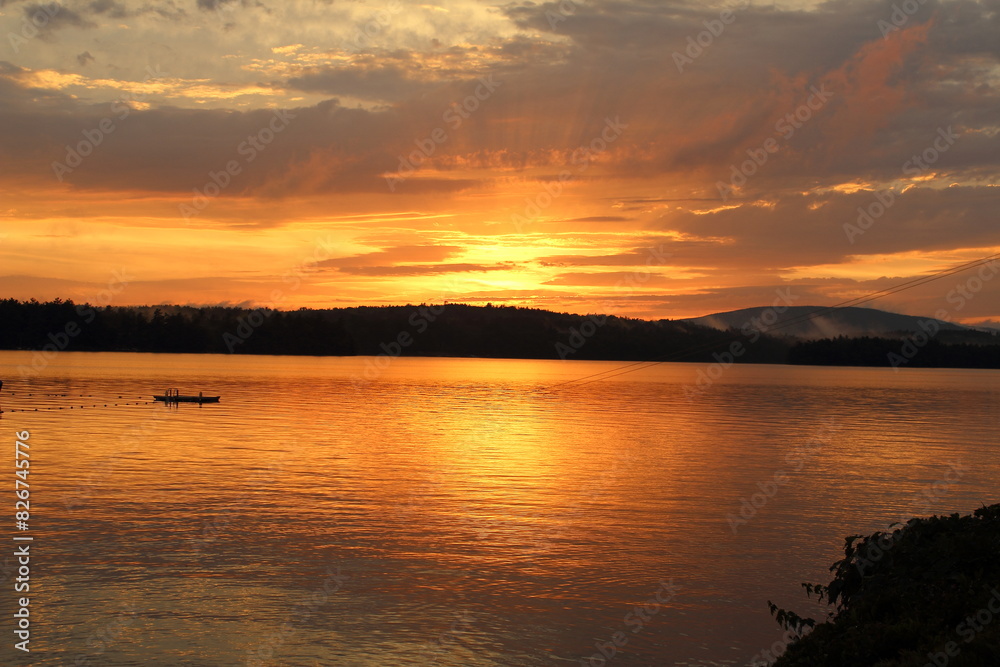Fototapeta premium sunset over the lake