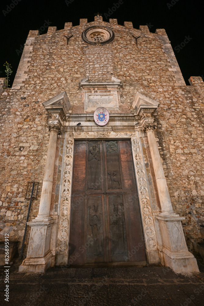 Fototapeta premium Saint Nicholas of Bari Cathedral Duomo