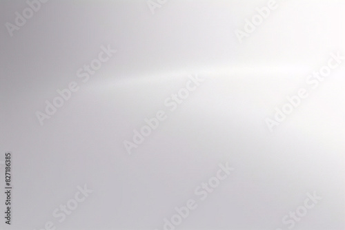 Fond uni argenté brillant. Texture bleu clair métallique lisse. Illustration abstraite de fusées et de nuances.