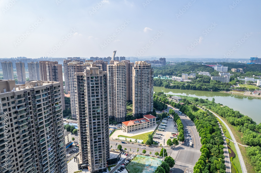 Obraz premium Urban residential real estate along the Liuyang River in Kaifu District, Changsha, China
