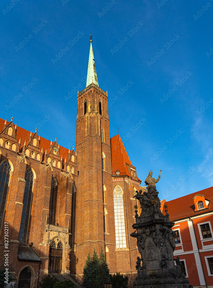 Fototapeta premium Cityscape panorama of the Old Town, Wroclaw, Poland